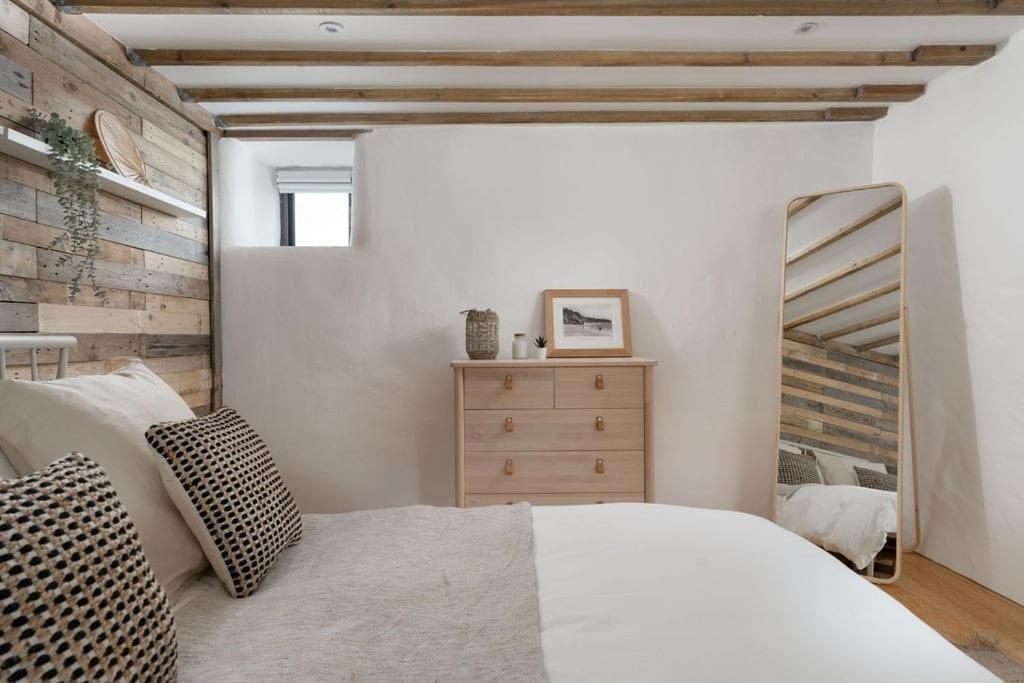 Porthcurno Barns, The Cart Lodge - Cosy Cottage, Walk To Porthcurno Beach, Pedn Vouder & Minack Theatre Hikkaduwa Dış mekan fotoğraf